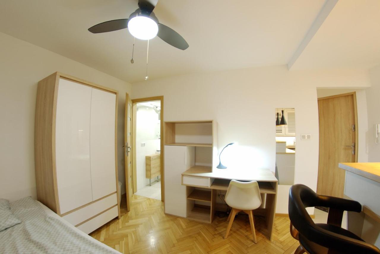 Apatramenty Promienista Apartman Poznań Kültér fotó