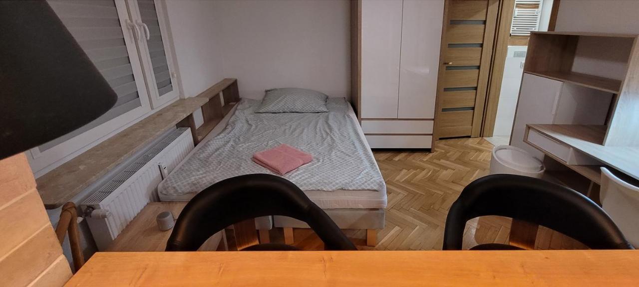 Apatramenty Promienista Apartman Poznań Kültér fotó