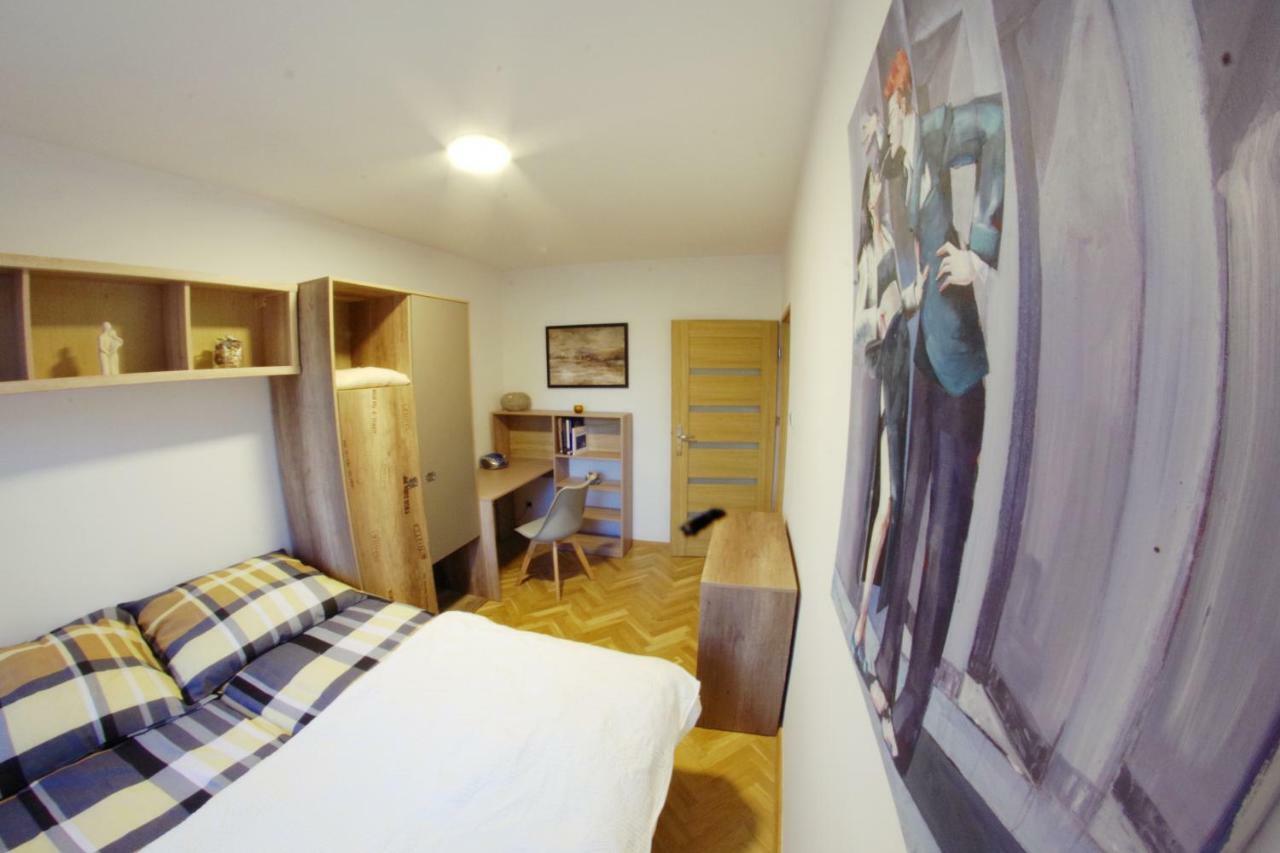 Apatramenty Promienista Apartman Poznań Kültér fotó