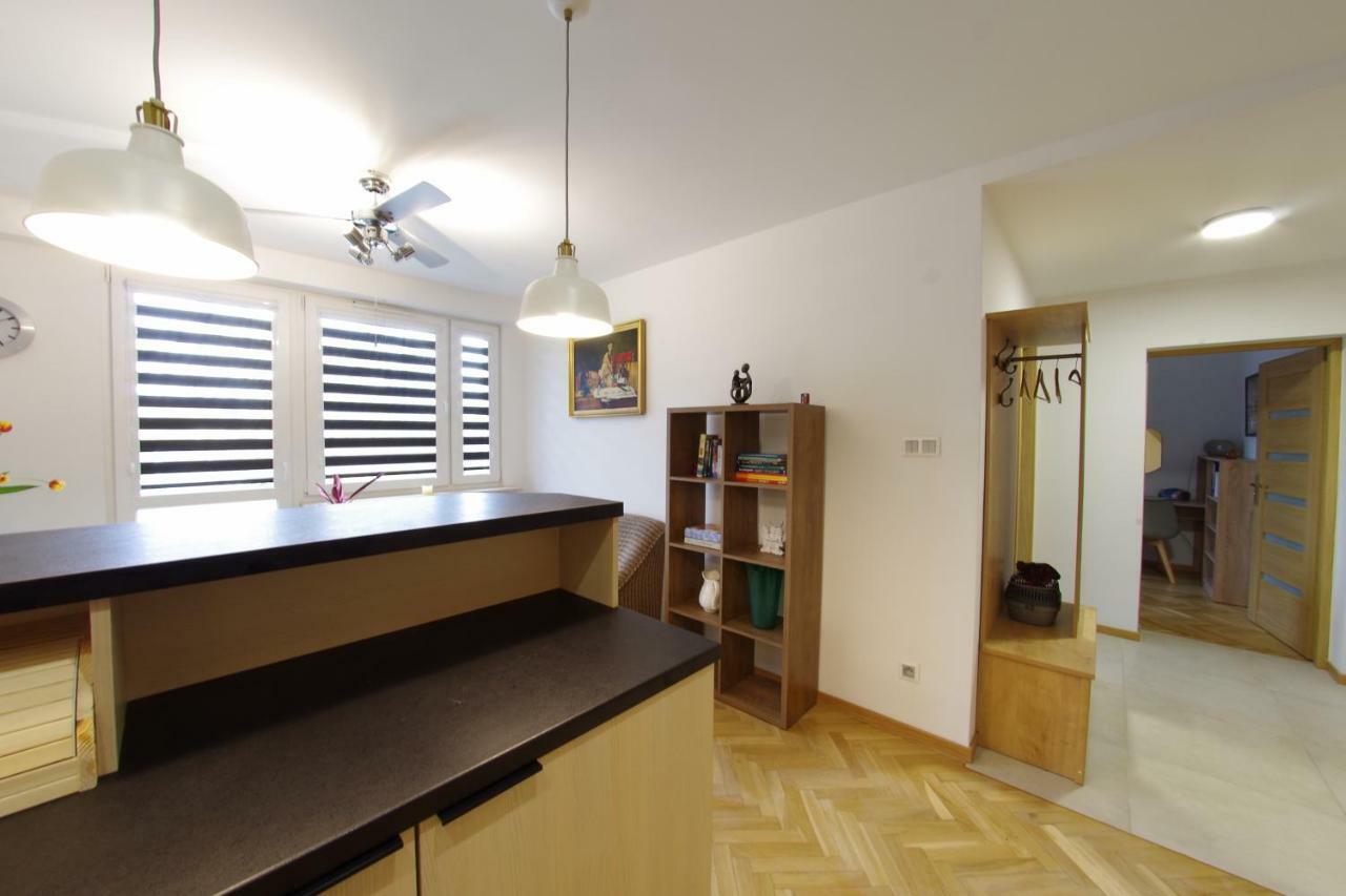 Apatramenty Promienista Apartman Poznań Kültér fotó